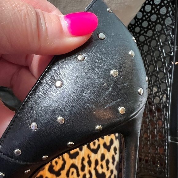 SAINT LAURENT YSL  Black Studded Leather Pointed Toe Pumps - Picture 10 of 15